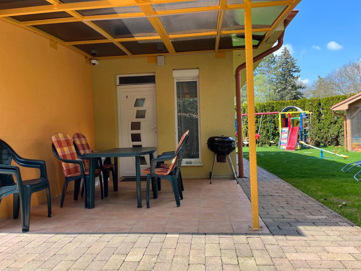 Villa Gracia Патинце Екстериор снимка