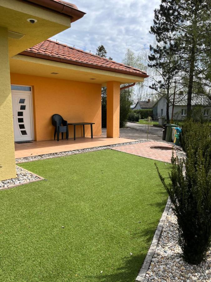 Villa Gracia Патинце Екстериор снимка