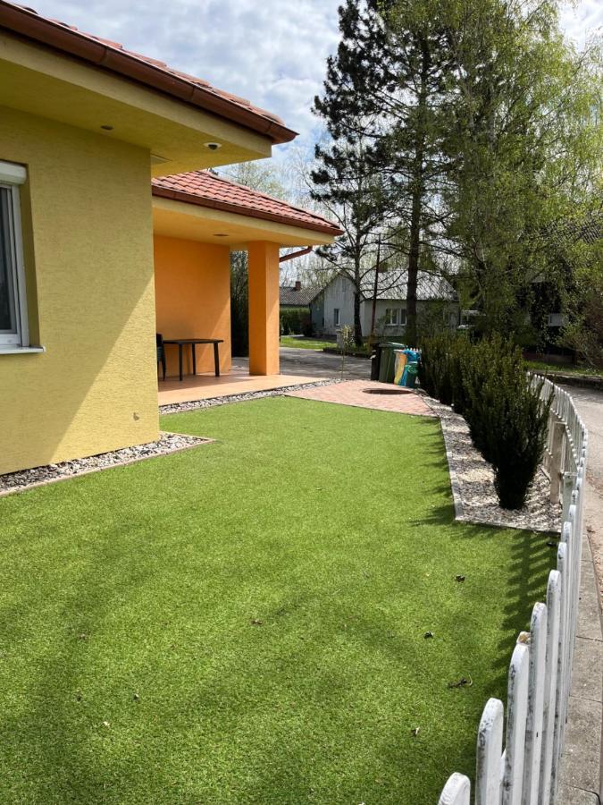 Villa Gracia Патинце Екстериор снимка