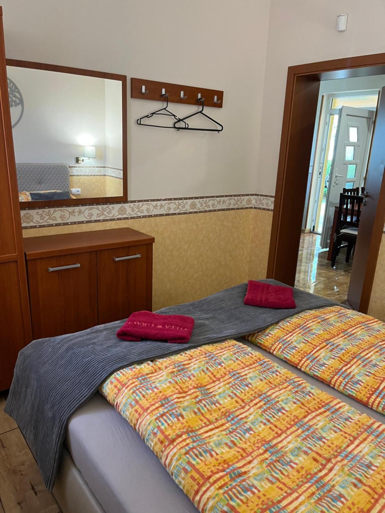 Villa Gracia Патинце Екстериор снимка