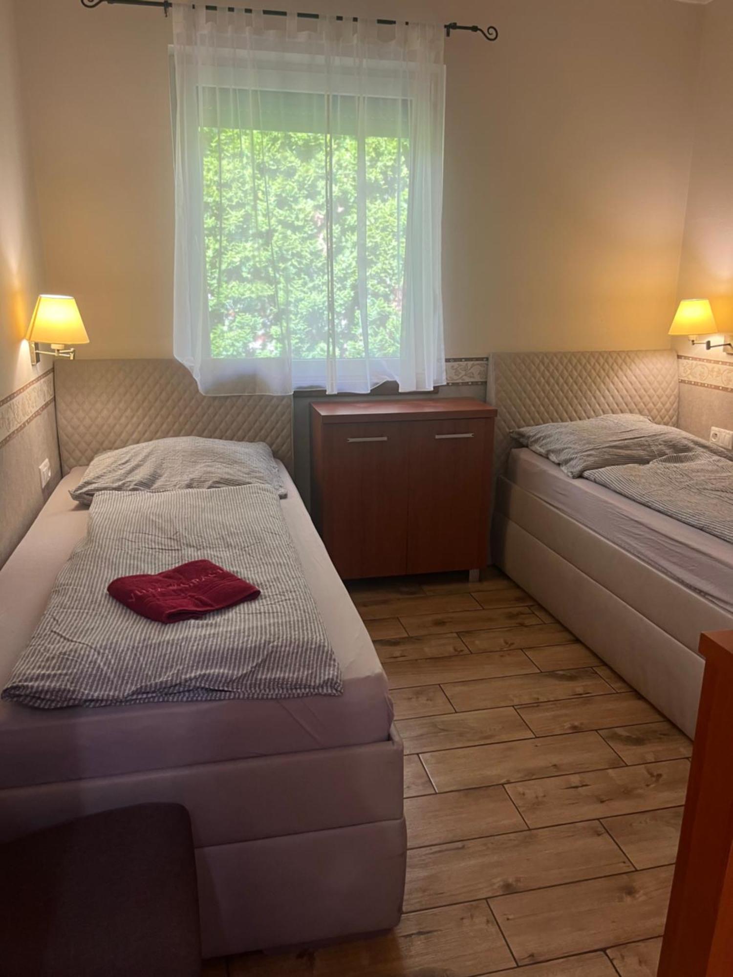 Villa Gracia Патинце Екстериор снимка